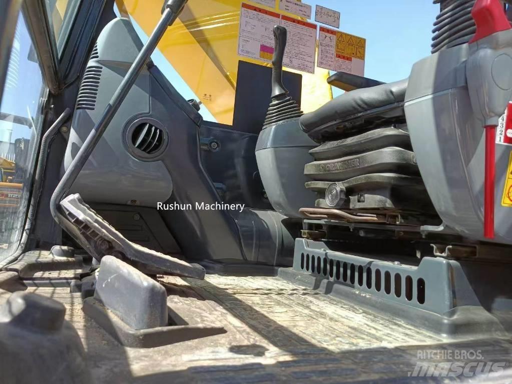 Komatsu PC 200 Excavatoare 7t - 12t