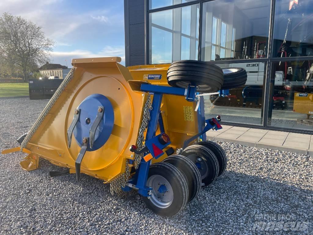 Bomford TriWing 4600 Cositoare de iarba