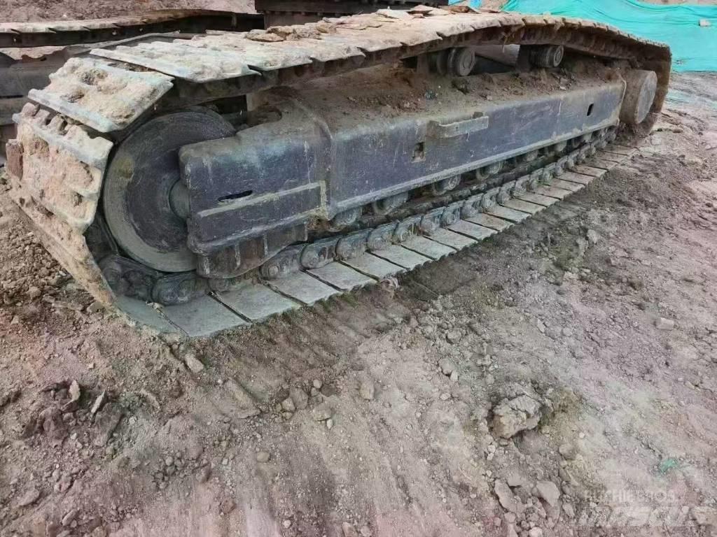 Kobelco SK 210-8 Excavatoare pe șenile
