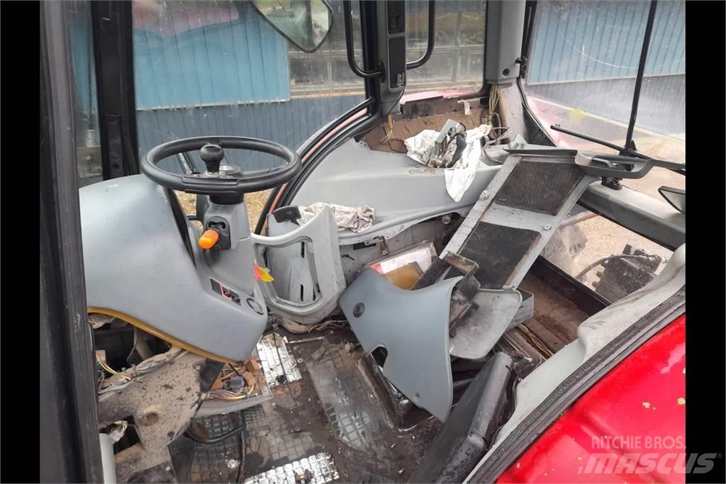 Valtra T202 Tractoare
