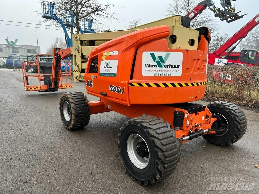 JLG 520 AJ Nacele cu brat articulat