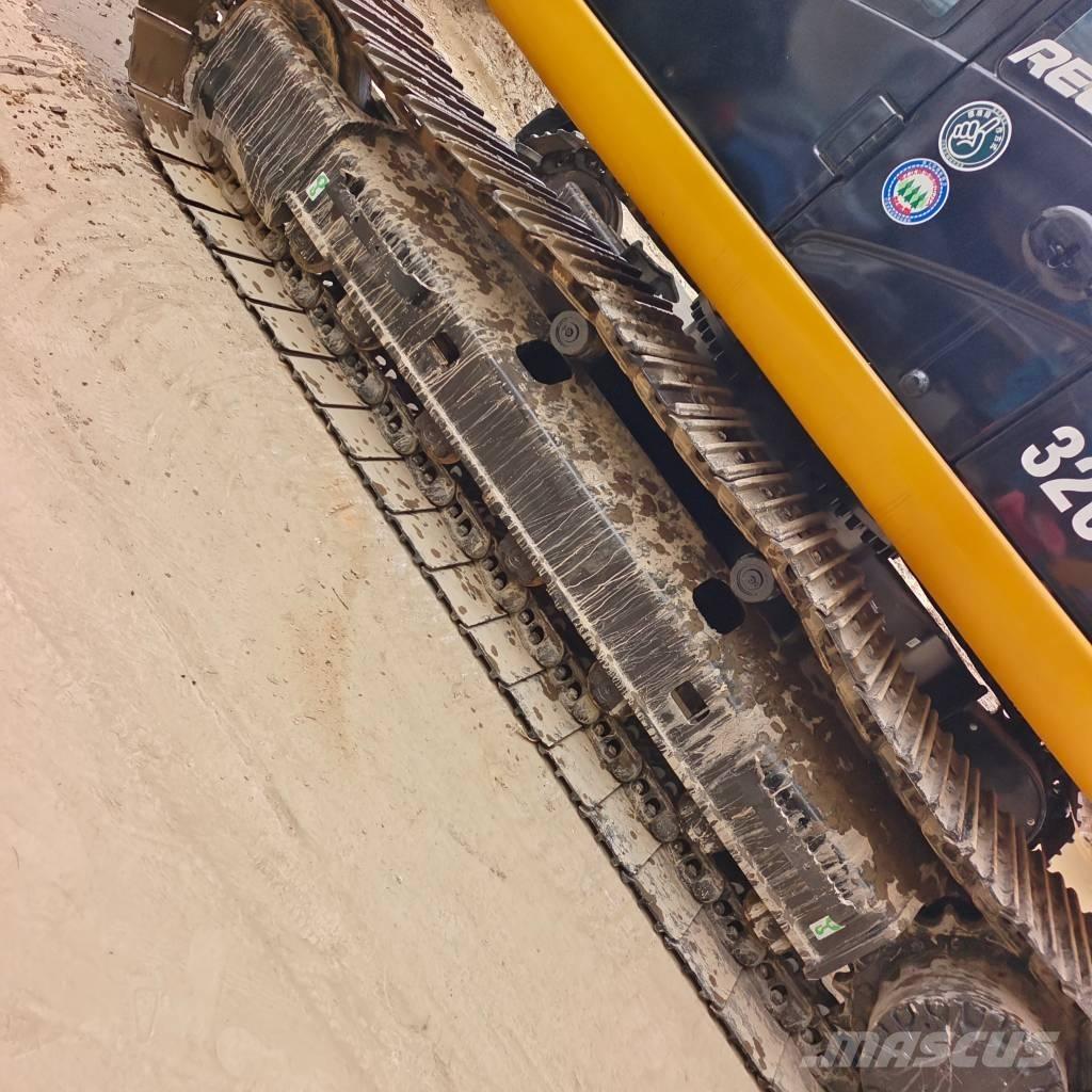 CAT 320 D2L Excavatoare pe șenile
