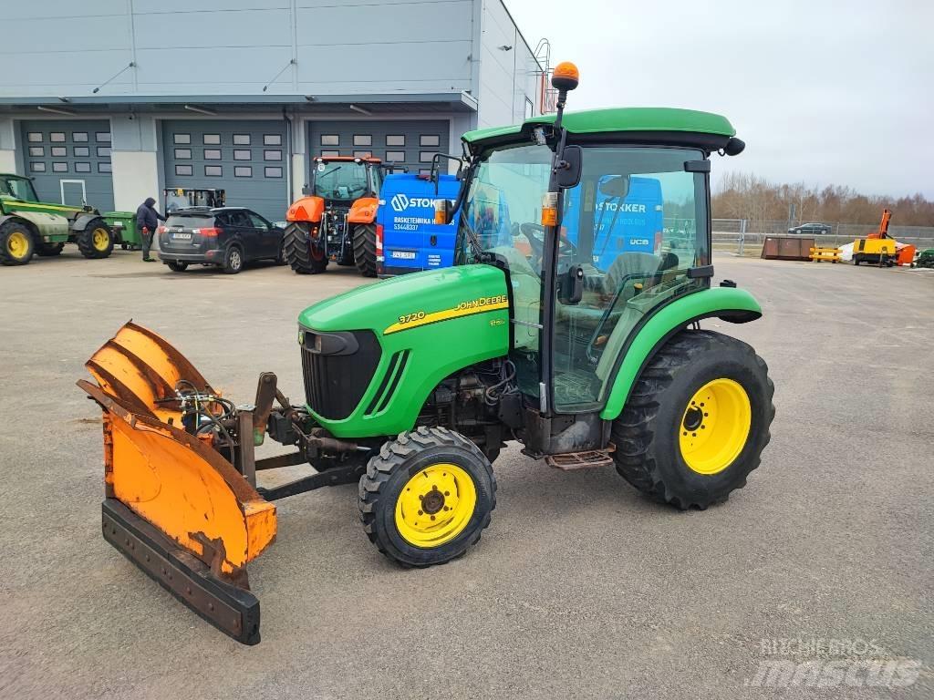 John Deere 3720 Tractoare compacte