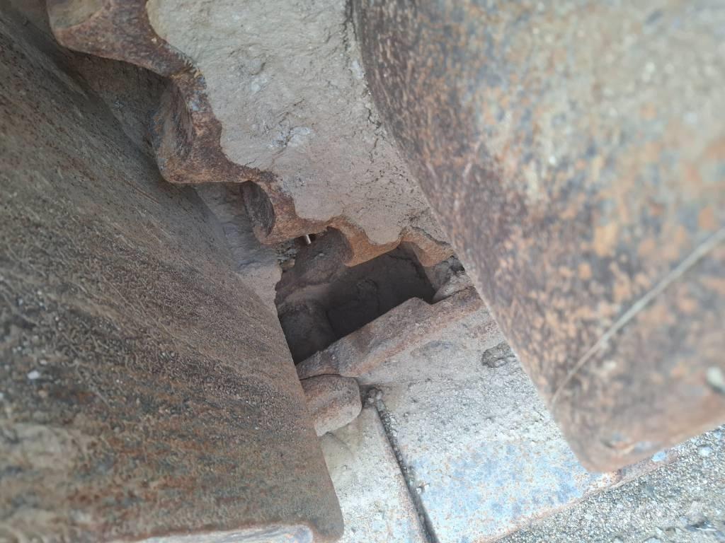 Hyundai HX 300 Excavatoare pe șenile
