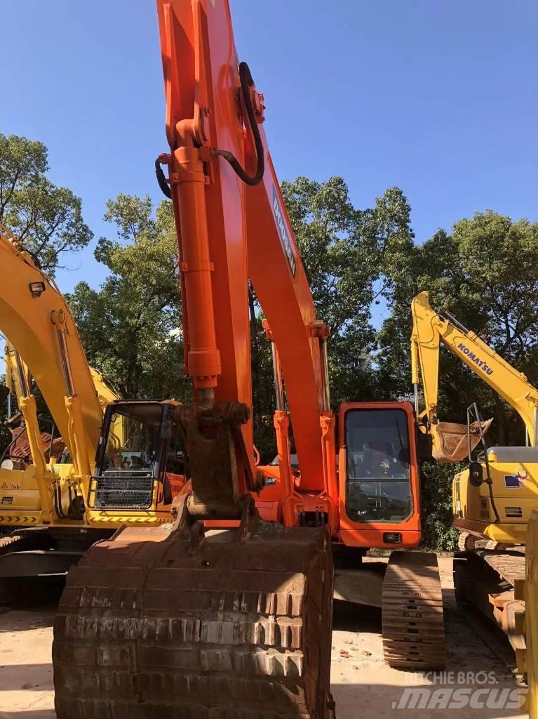 Doosan 225 LC Excavatoare pe șenile
