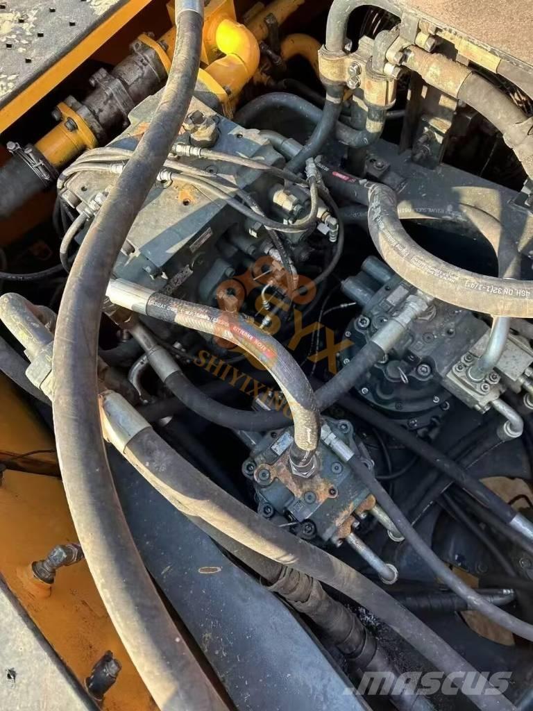 Hyundai Robex 520 VS Excavatoare pe șenile
