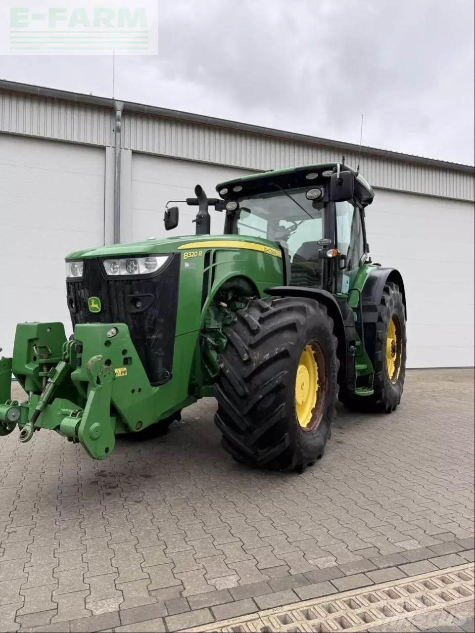 John Deere 8320 r Tractoare