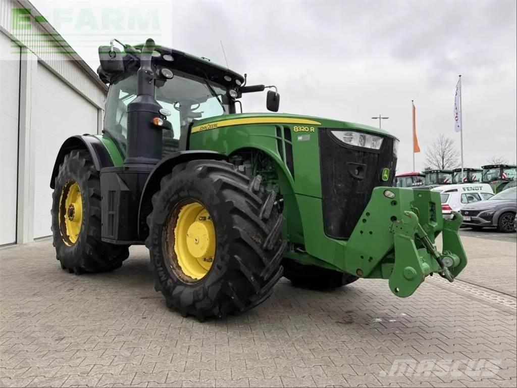 John Deere 8320 r Tractoare