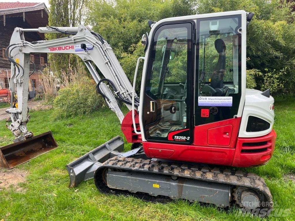 Takeuchi TB250-2 Mini excavatoare < 7t