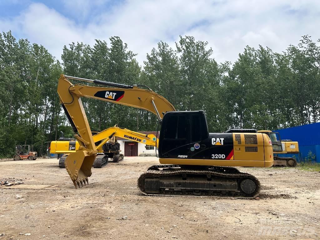 CAT 320D Excavatoare pe șenile
