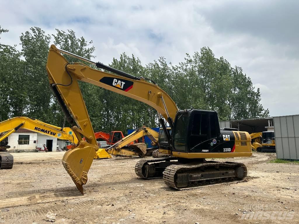 CAT 320D Excavatoare pe șenile
