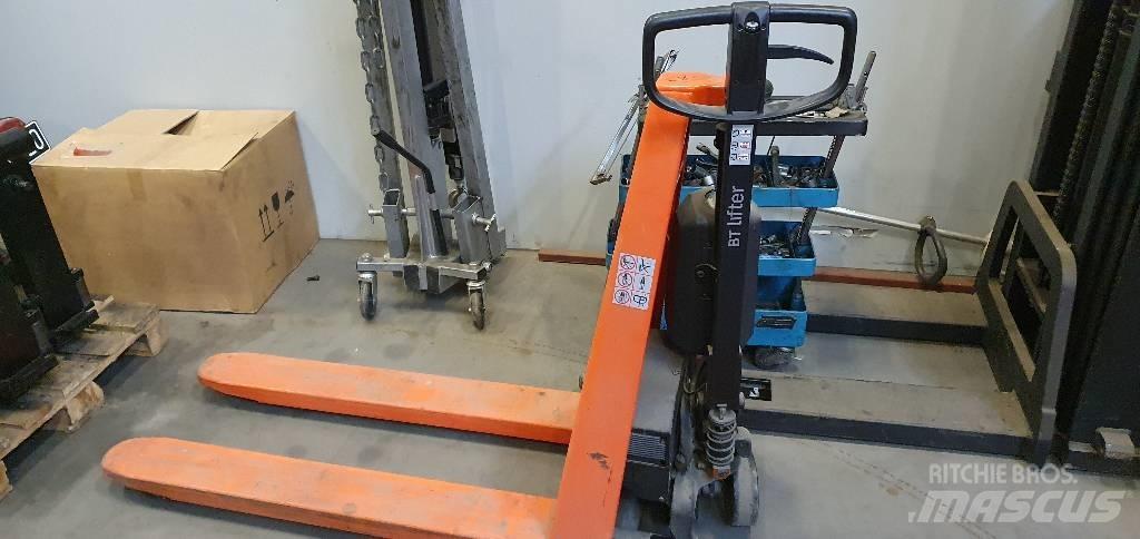 BT HHL100 Transpaleta electica cu furca