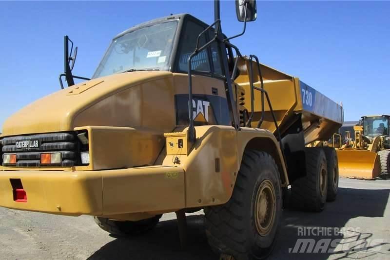 CAT 730 Transportoare articulate