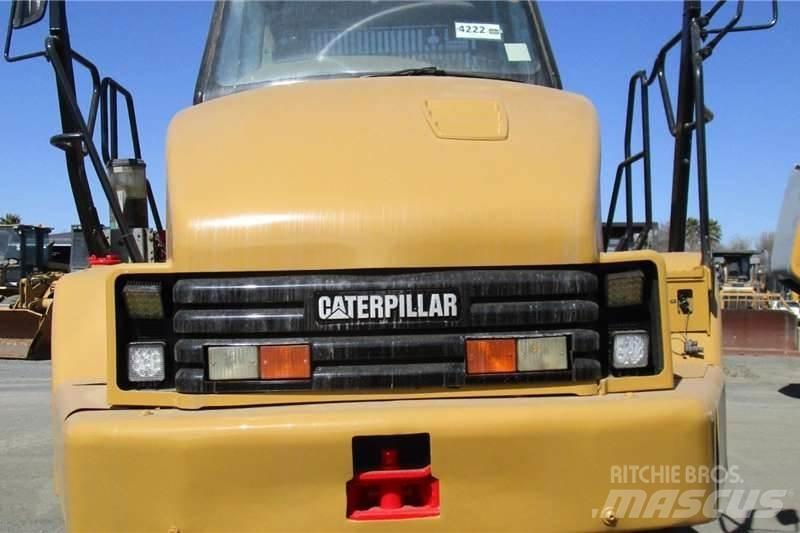 CAT 730 Transportoare articulate
