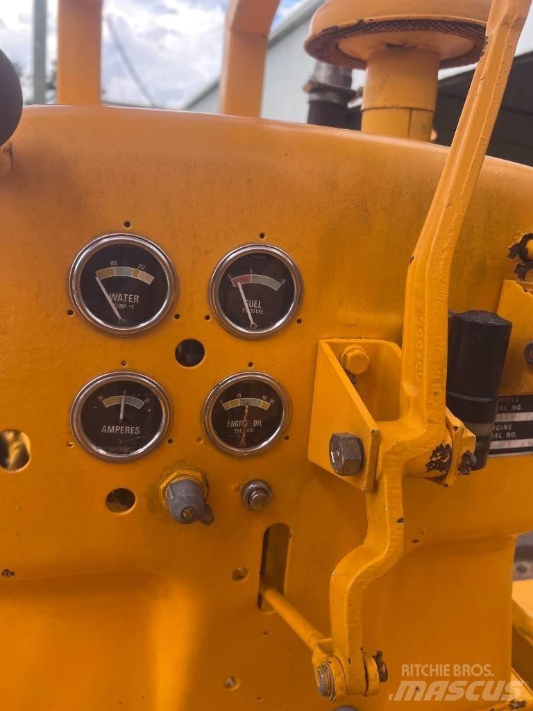 Allis Chalmers HD6B Buldozere pe senile