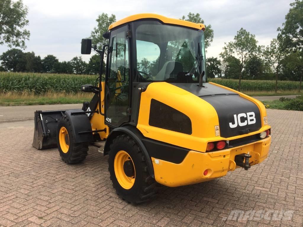 JCB 406 Incarcator pe pneuri