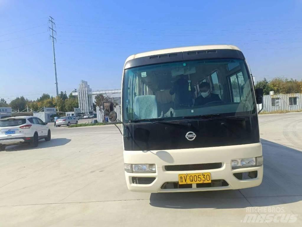 Nissan Civilian Autobuze intercity