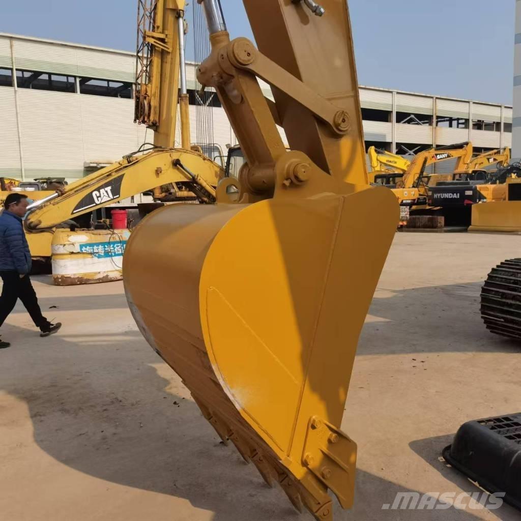 CAT 320 B L Excavatoare pe șenile
