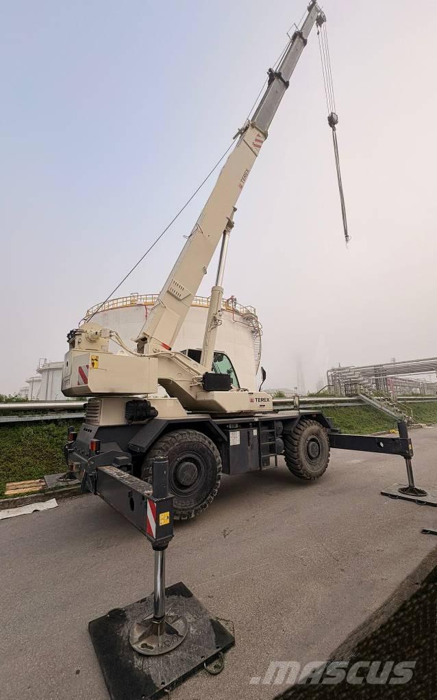 Terex RC 35 Macara teren accidentat