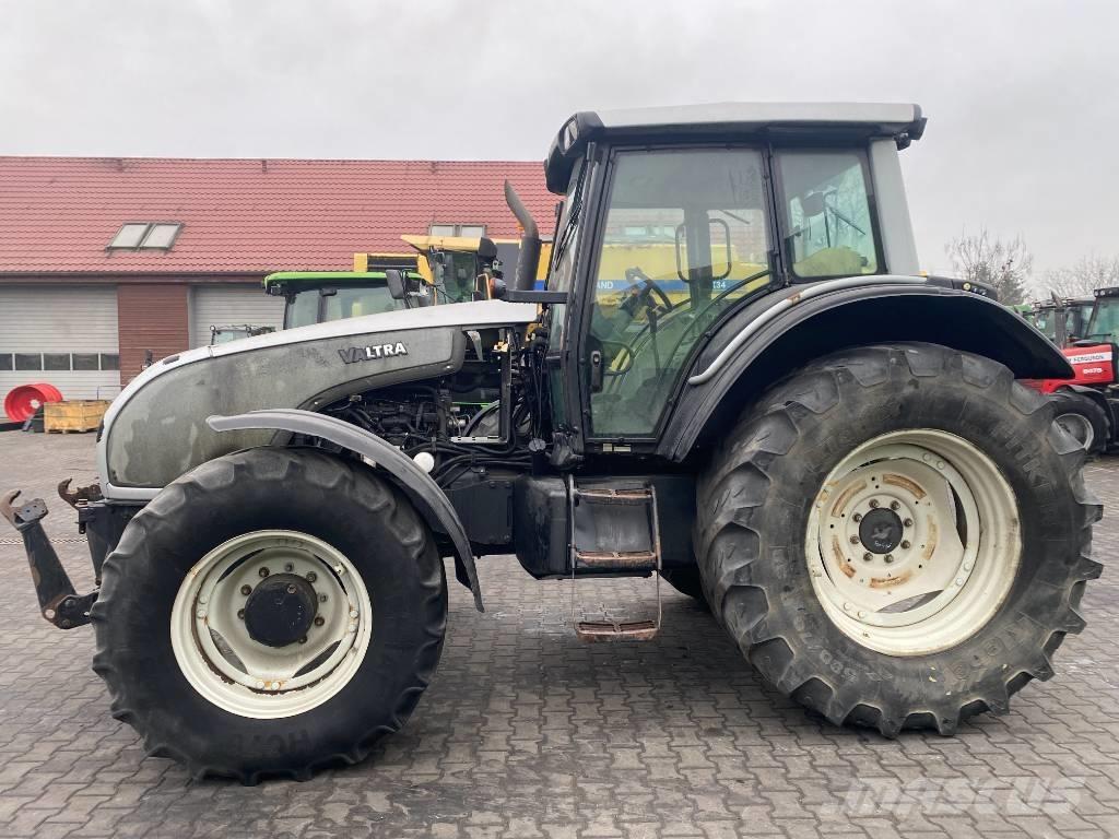 Valtra T 161 Tractoare