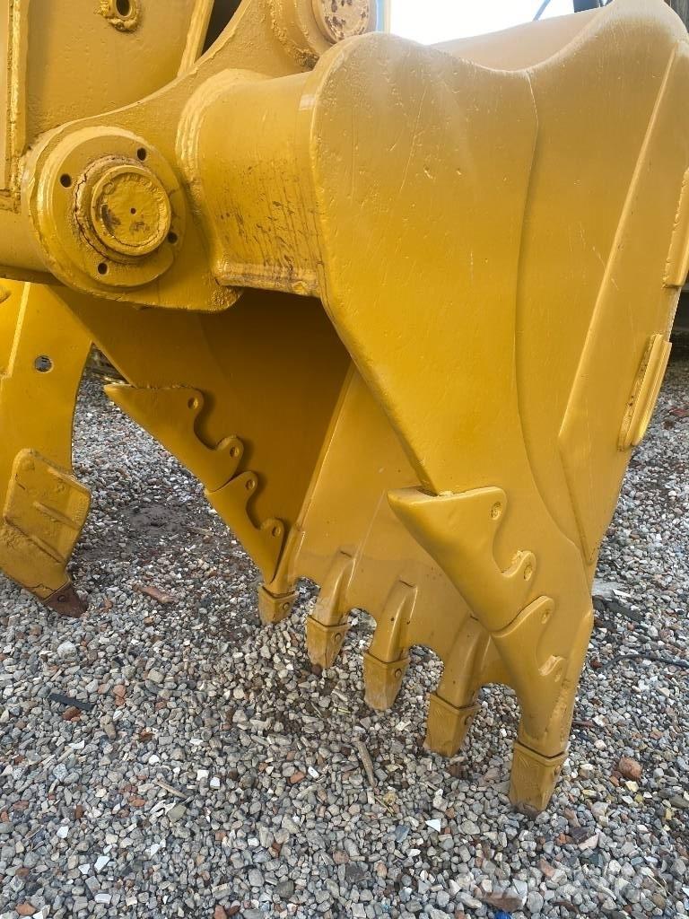 CAT 320 C L Excavatoare pe șenile

