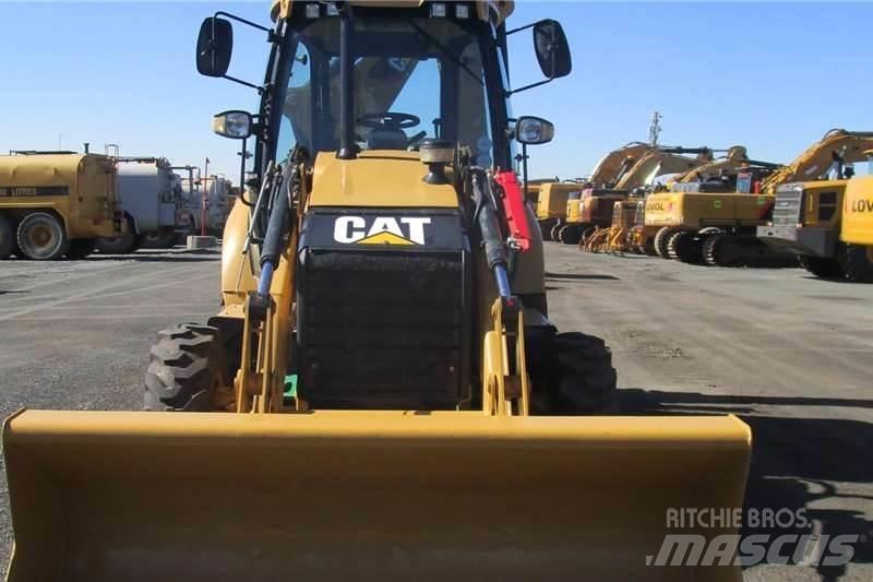 CAT 428F Buldoexcavatoare