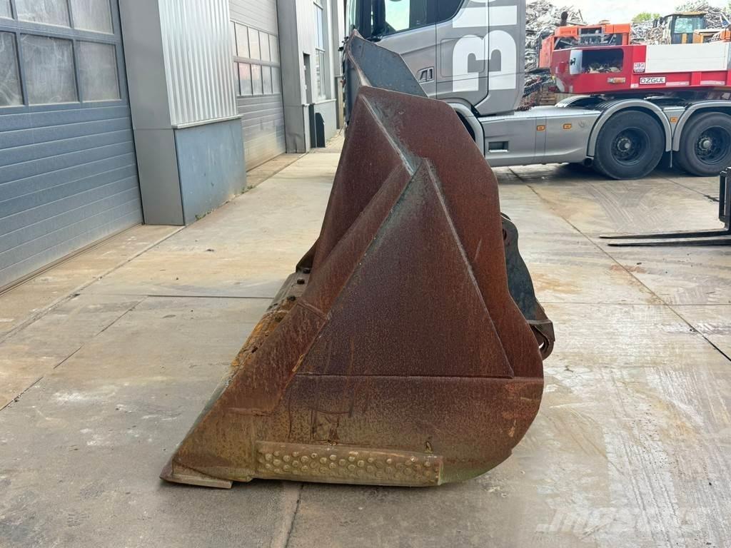 Volvo 4.2 m3 Pistoane