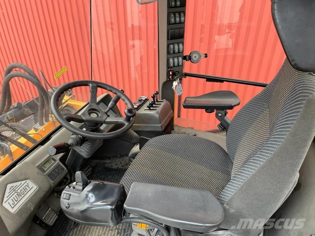 Ljungby L 15 Incarcator pe pneuri
