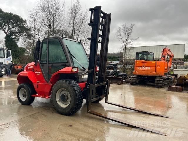 Manitou M 30.2 Masini de teren dificil