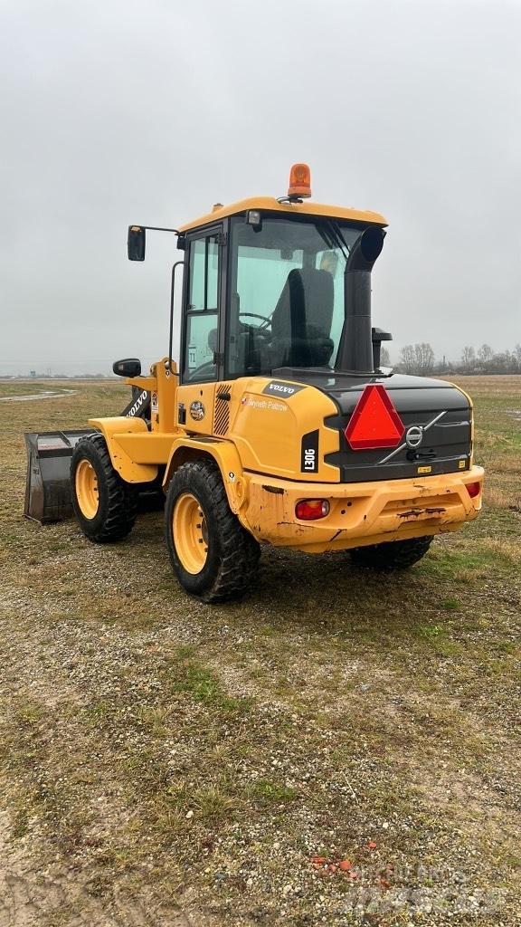 Volvo L 30 G Incarcator pe pneuri