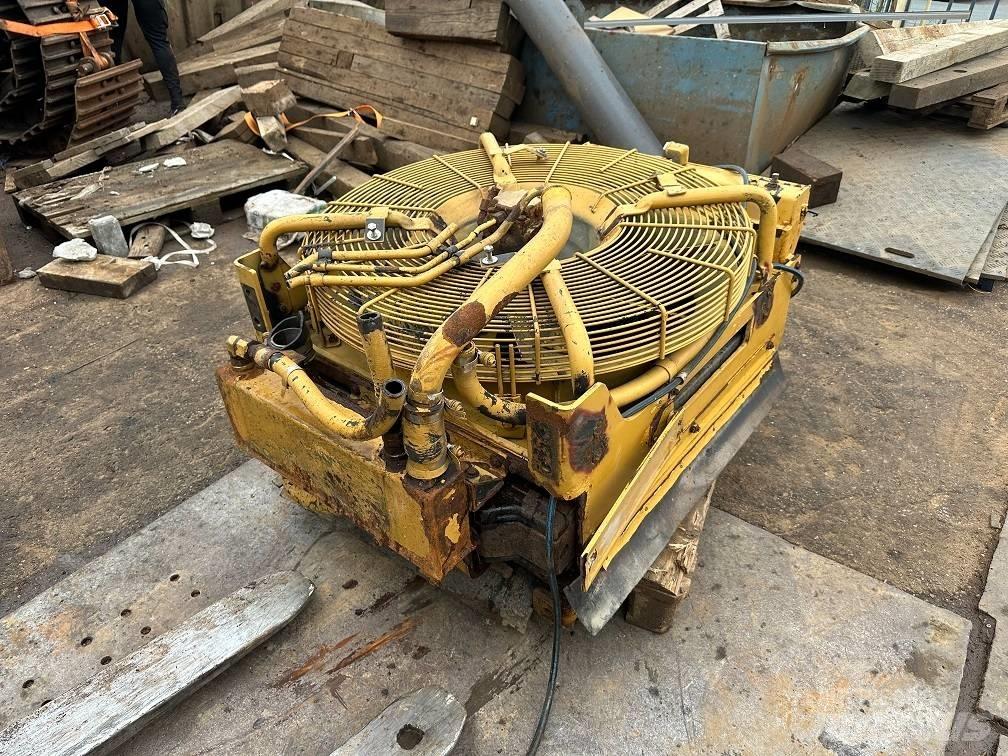 CAT 950g radiator Radiatoare