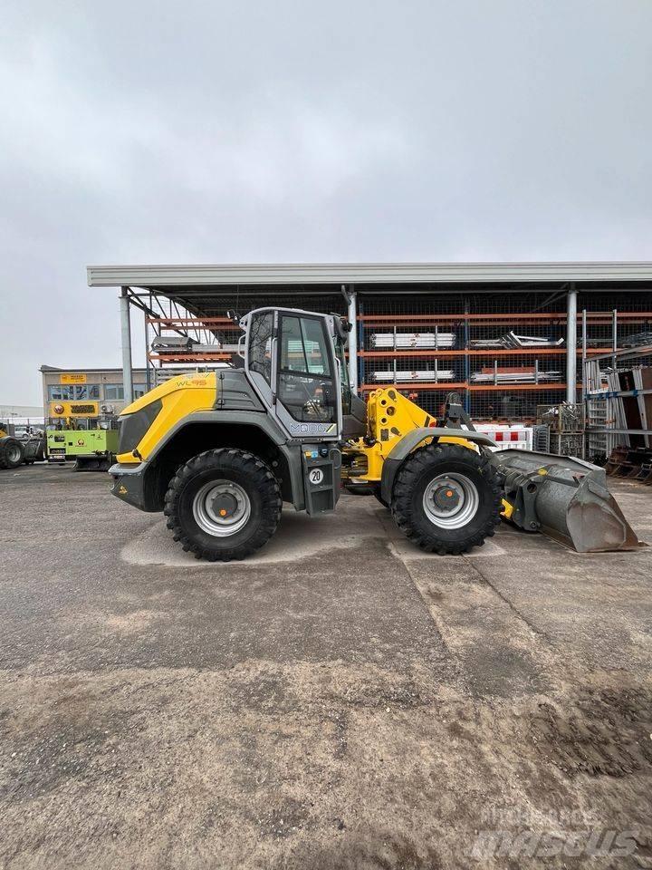 Wacker Neuson WL 95 Incarcator pe pneuri