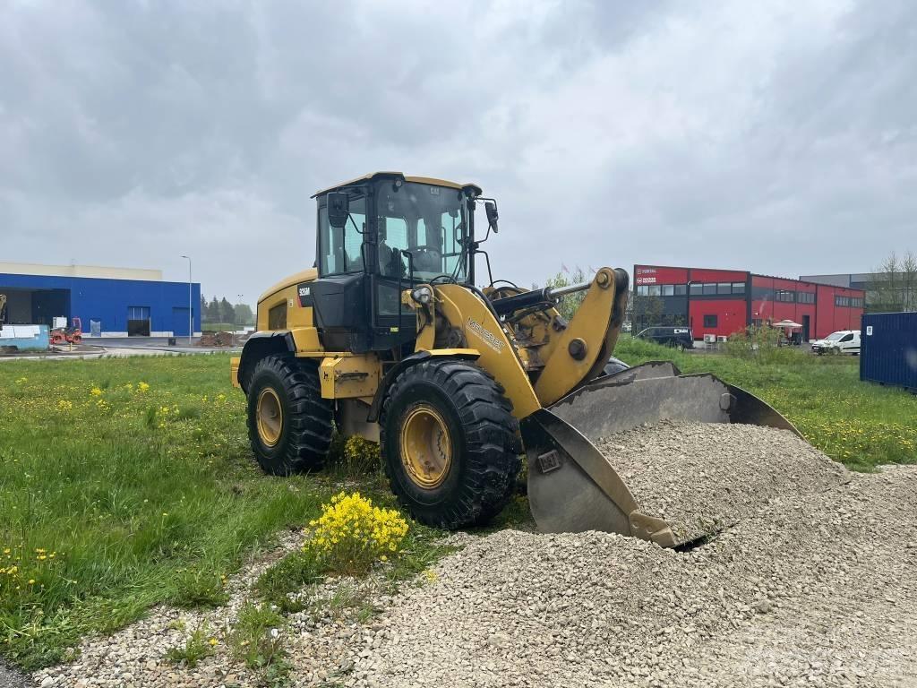 CAT 926M Incarcator pe pneuri