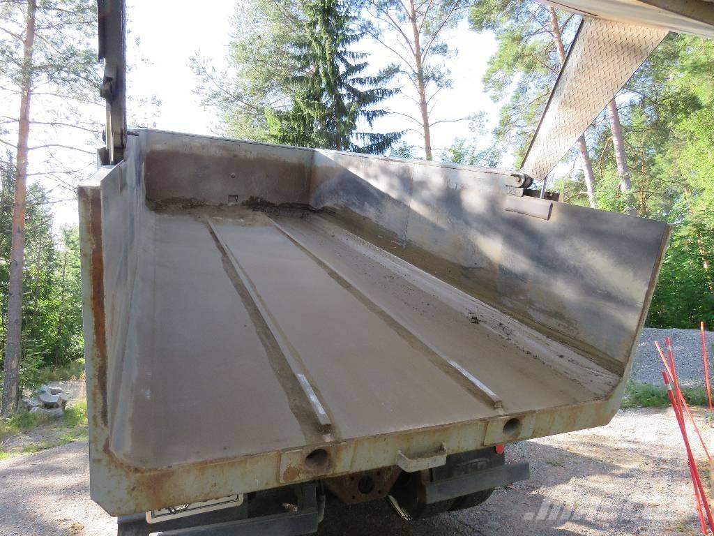 Sisu SR 300 Autobasculanta