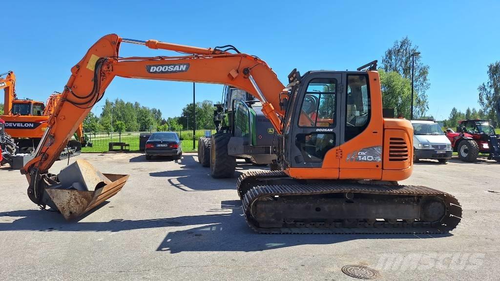Doosan DX 140 LCR Excavatoare pe șenile
