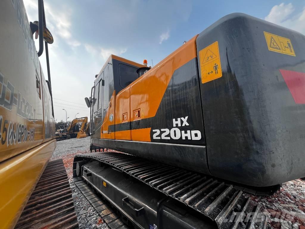 Hyundai HX 220HD Excavatoare pe șenile
