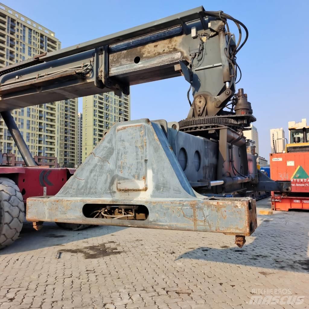Kalmar DRD450 Stivuitoare Telescopice Rotative