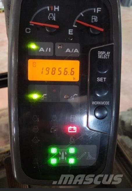 Hitachi ZX 210 W Excavatoare cu roti