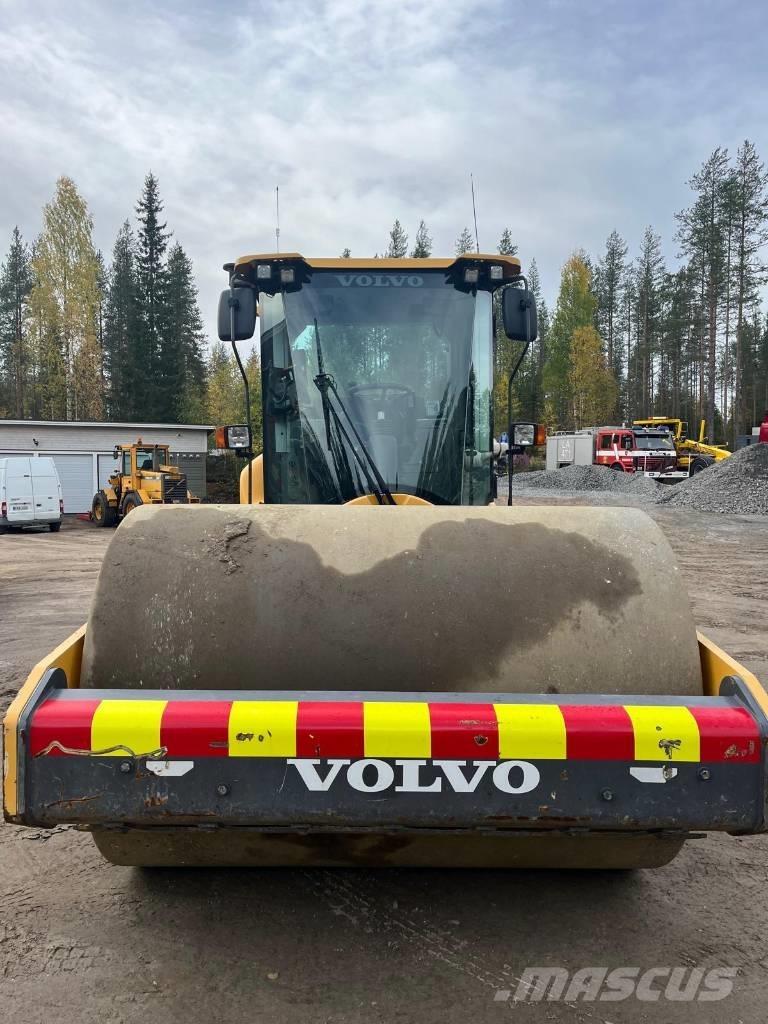 Volvo SD 135 B Cilindri compactori cu roti