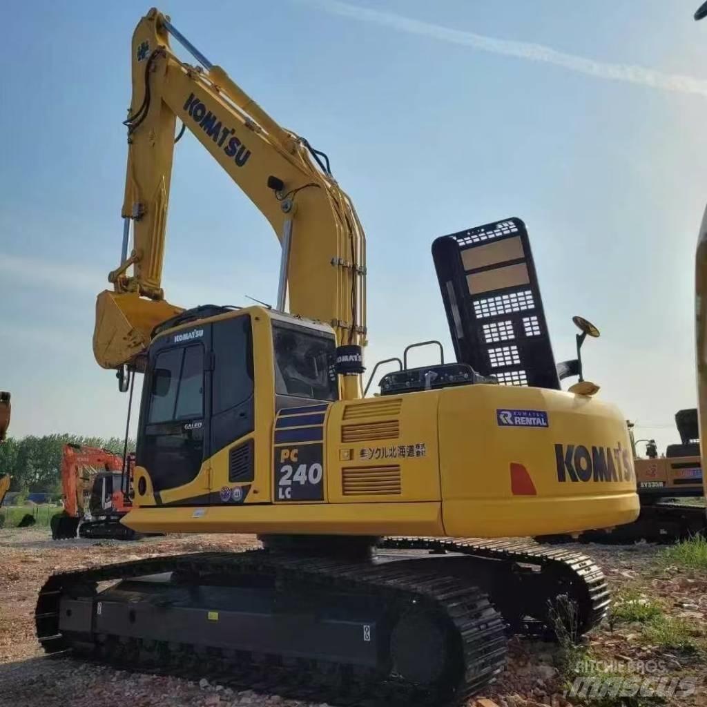 Komatsu 240LC-8 Excavatoare pe șenile
