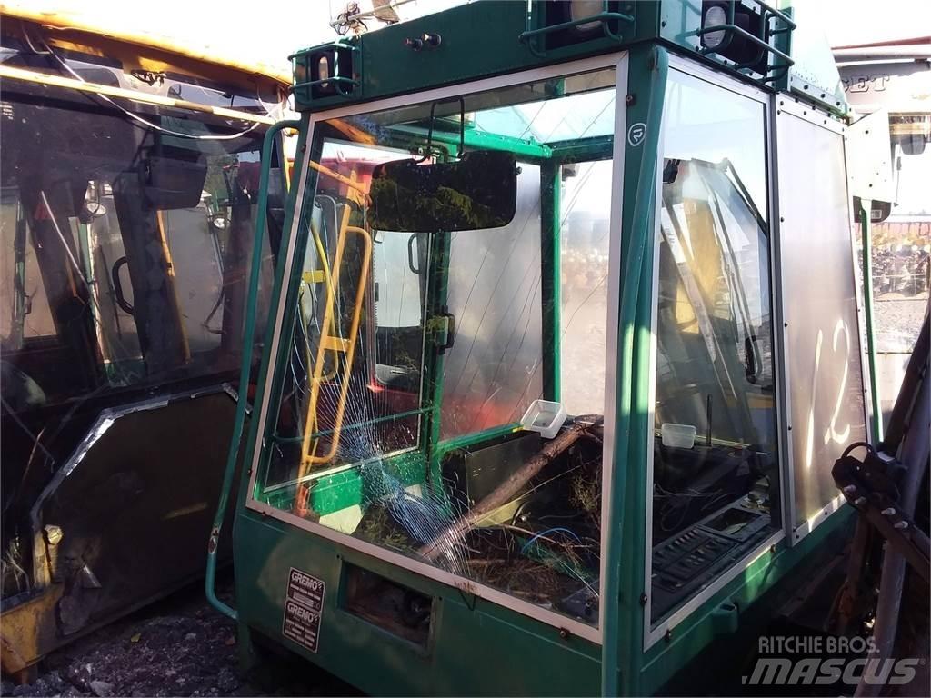 Gremo 950hpv Cabine si interior
