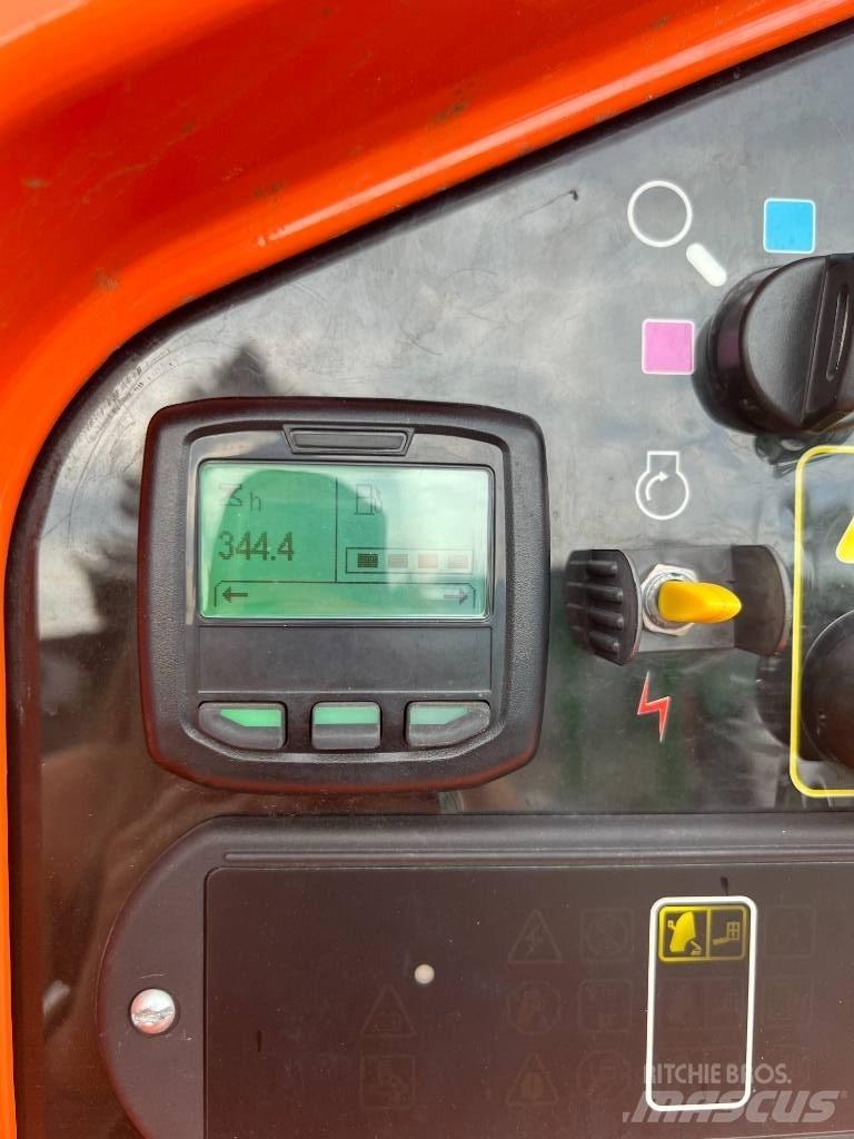 JLG 460 SJ Nacele cu brat telescopic