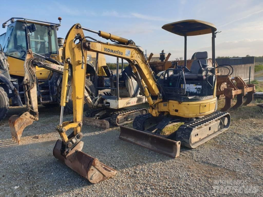 Komatsu PC26MR-3 Mini excavatoare < 7t