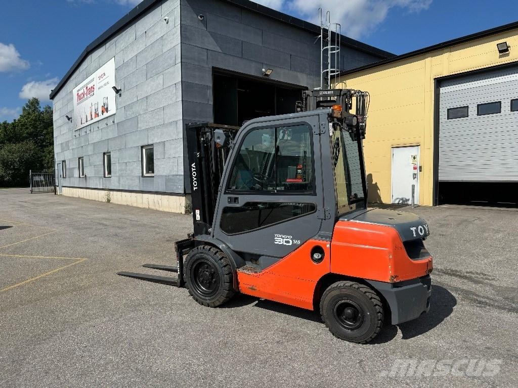 Toyota 02-8FDF30 Stivuitor diesel
