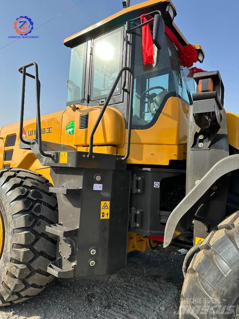 Lingong L 956 Incarcator pe pneuri