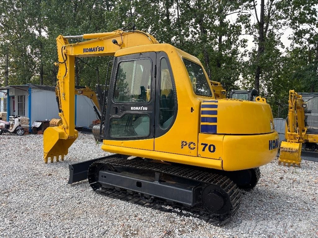 Komatsu PC 70 Excavatoare pe șenile
