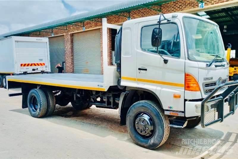 Hino 500 1322 4x4 Altele