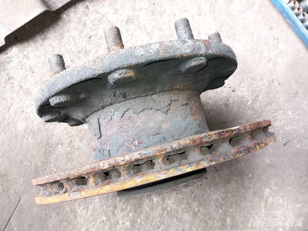 MAN TGM  81443010185 Axe