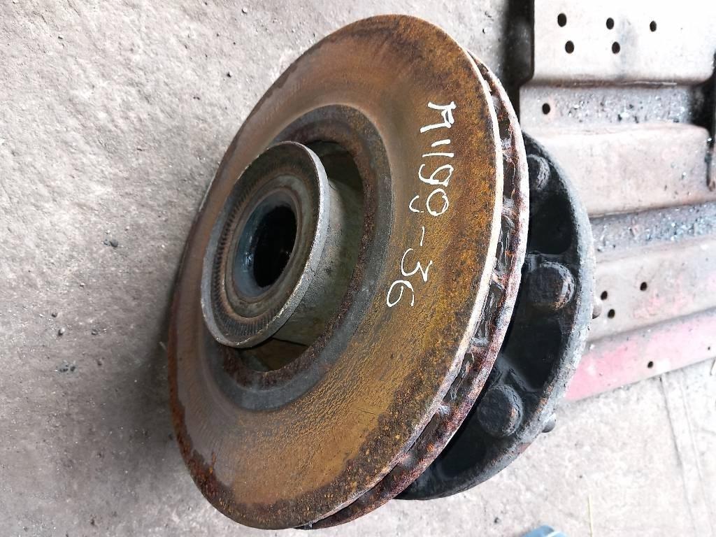 MAN TGM  81443010185 Axe