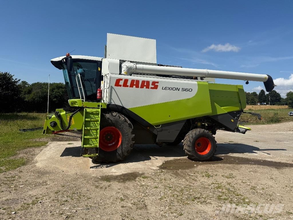 CLAAS Lexion 560 Combine de secerat